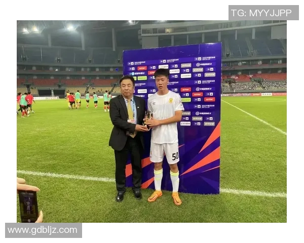 射洪足球明星名单正式发布各路球员齐聚展现风采与实力 射洪足球明星名单正式发布各路球员齐聚展现风采与实力