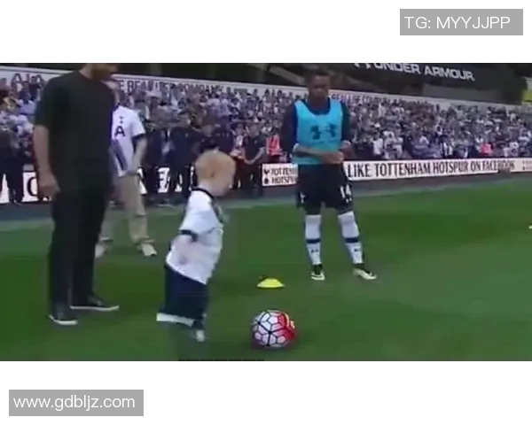 足球场上的魅力风云帅气明星们的名字与传奇故事 足球场上的魅力风云帅气明星们的名字与传奇故事