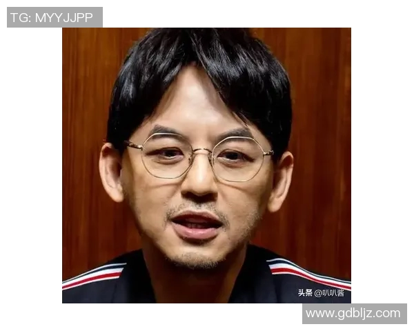 香港足球明星队中的黄子佼究竟是谁他在足球界的成就与影响力分析 香港足球明星队中的黄子佼究竟是谁他在足球界的成就与影响力分析